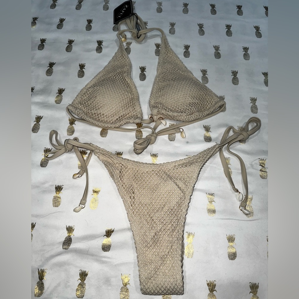 NWT Zaful Cream Mesh Bikini Set, Tie Sides, Shell Accents, Size M both pieces